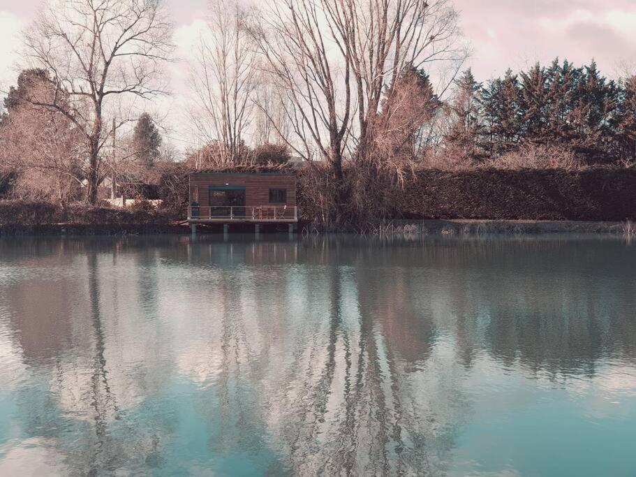 Chalet Les Pieds Dans L'Eau La Campagne A La Ville Saint-Doulchard エクステリア 写真