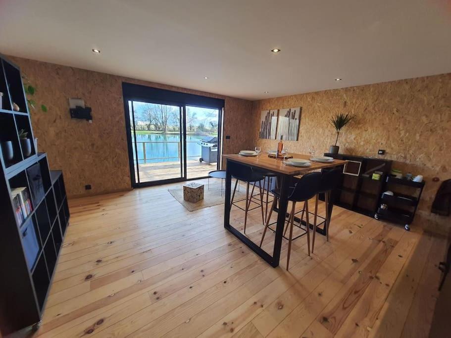 Chalet Les Pieds Dans L'Eau La Campagne A La Ville Saint-Doulchard エクステリア 写真