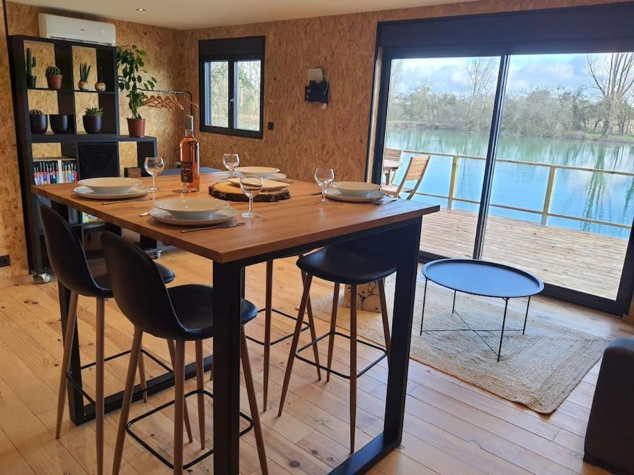 Chalet Les Pieds Dans L'Eau La Campagne A La Ville Saint-Doulchard エクステリア 写真