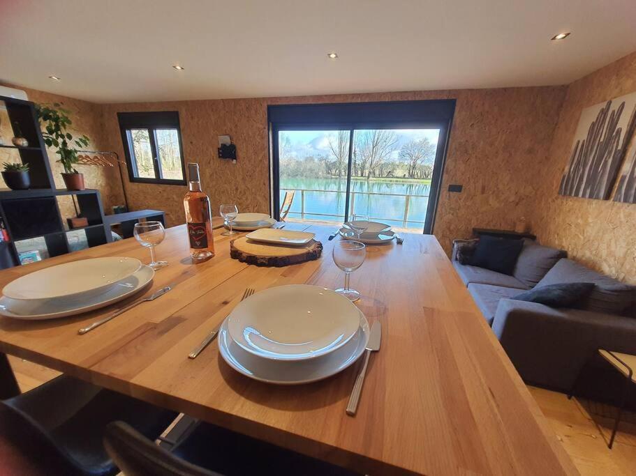 Chalet Les Pieds Dans L'Eau La Campagne A La Ville Saint-Doulchard エクステリア 写真