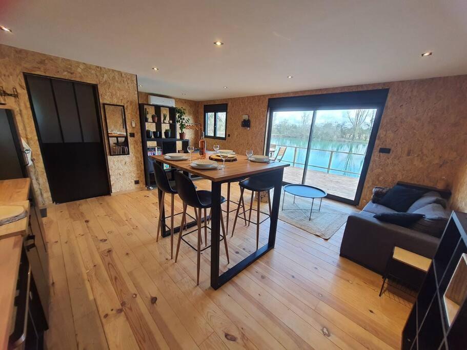 Chalet Les Pieds Dans L'Eau La Campagne A La Ville Saint-Doulchard エクステリア 写真